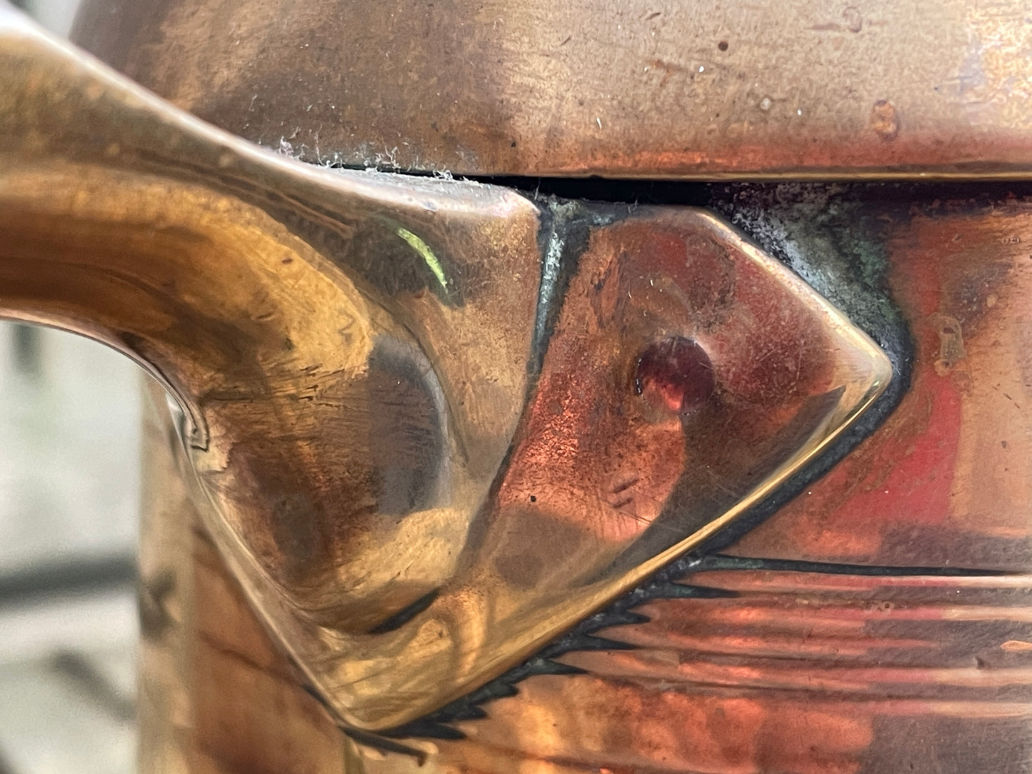 Victorian copper quarter gallon measure 15cm tall - c1880