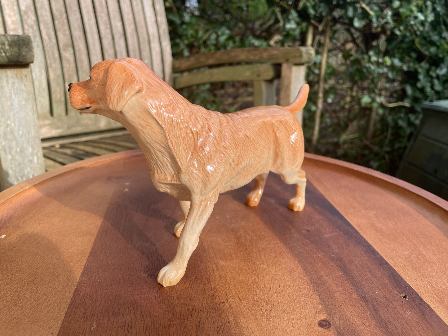 Vintage golden Labrador Royal Doulton Beswick porcelain dog figurine - Model No. D145