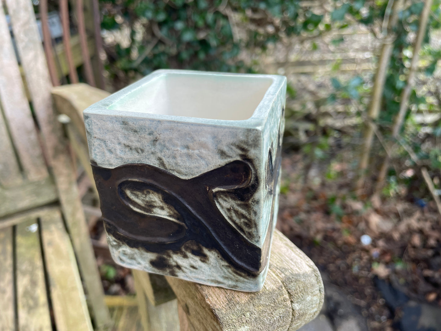 Carn Pottery pot pot by John Beusman with printed marks to base 7cm tall