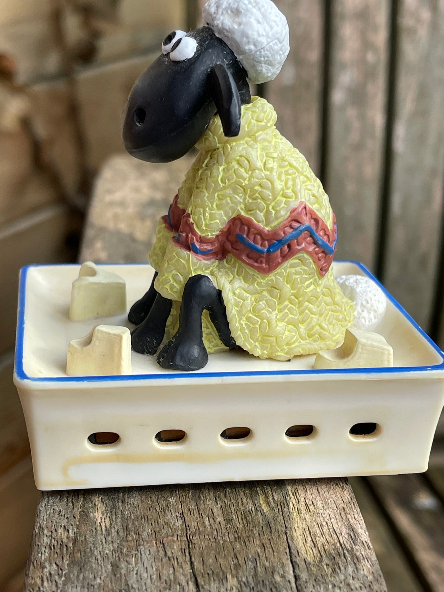 Vintage Shaun the sheep from Wallace and Gromit figure 8cm tall c1990's