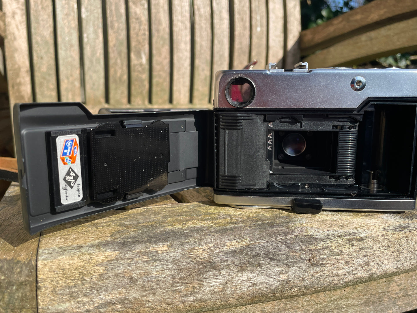 Vintage Agfa Optima 200 sensor film camera with original case