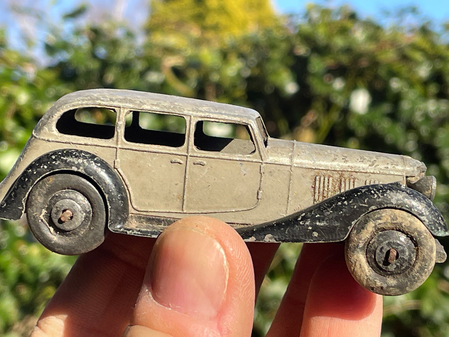 American Dinky, Meccano Ltd,  die - cast zinc 40's toy cars