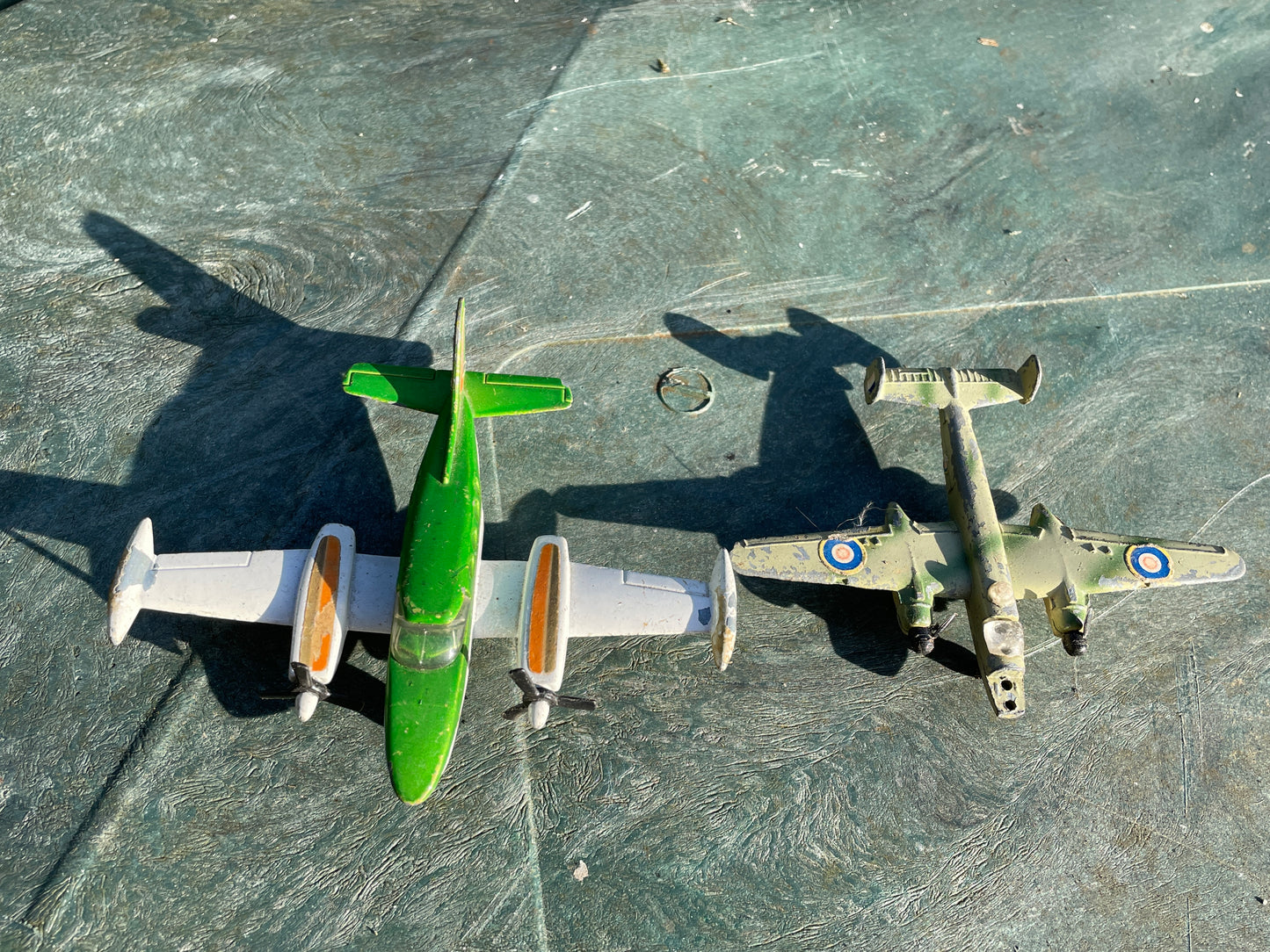 Die- cast toy aeroplanes, Lesney Cessna and Maisto B-25J Mitchell