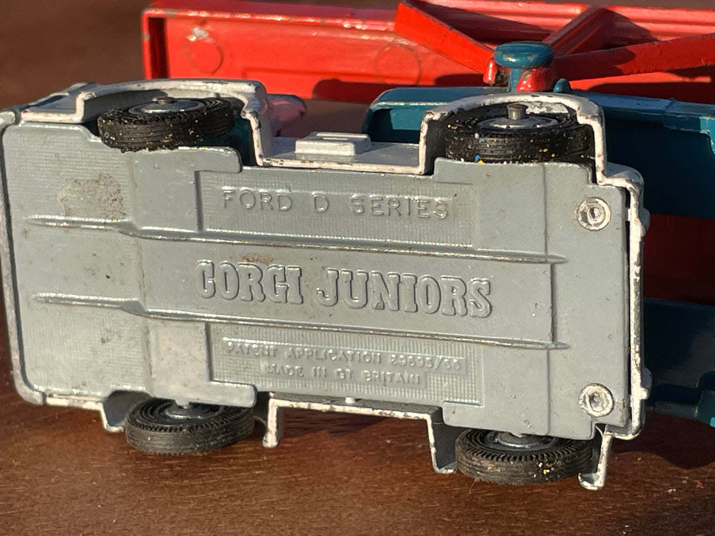 Corgi Juniors Ford D Series diecast car transporter MK 1