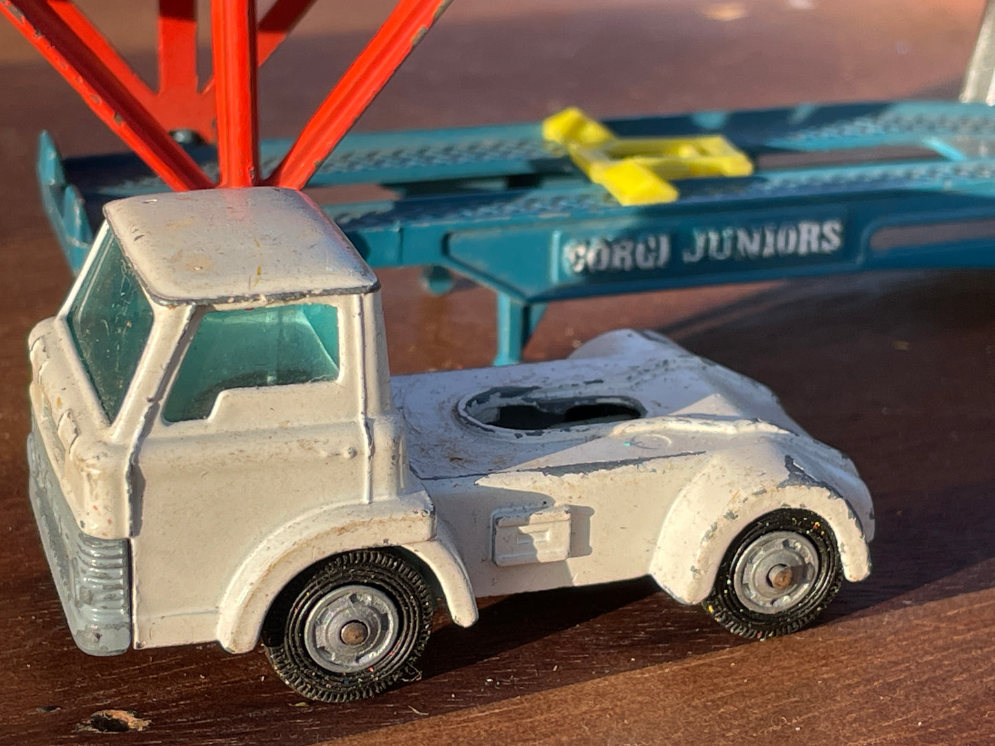 Corgi Juniors Ford D Series diecast car transporter MK 1