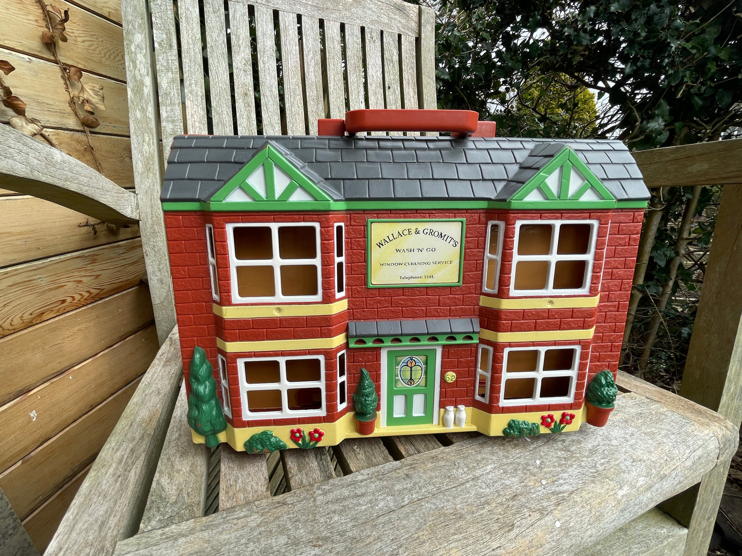 Original Wallace and Gromit's Wash 'N' Go Playhouse - 27cm wide