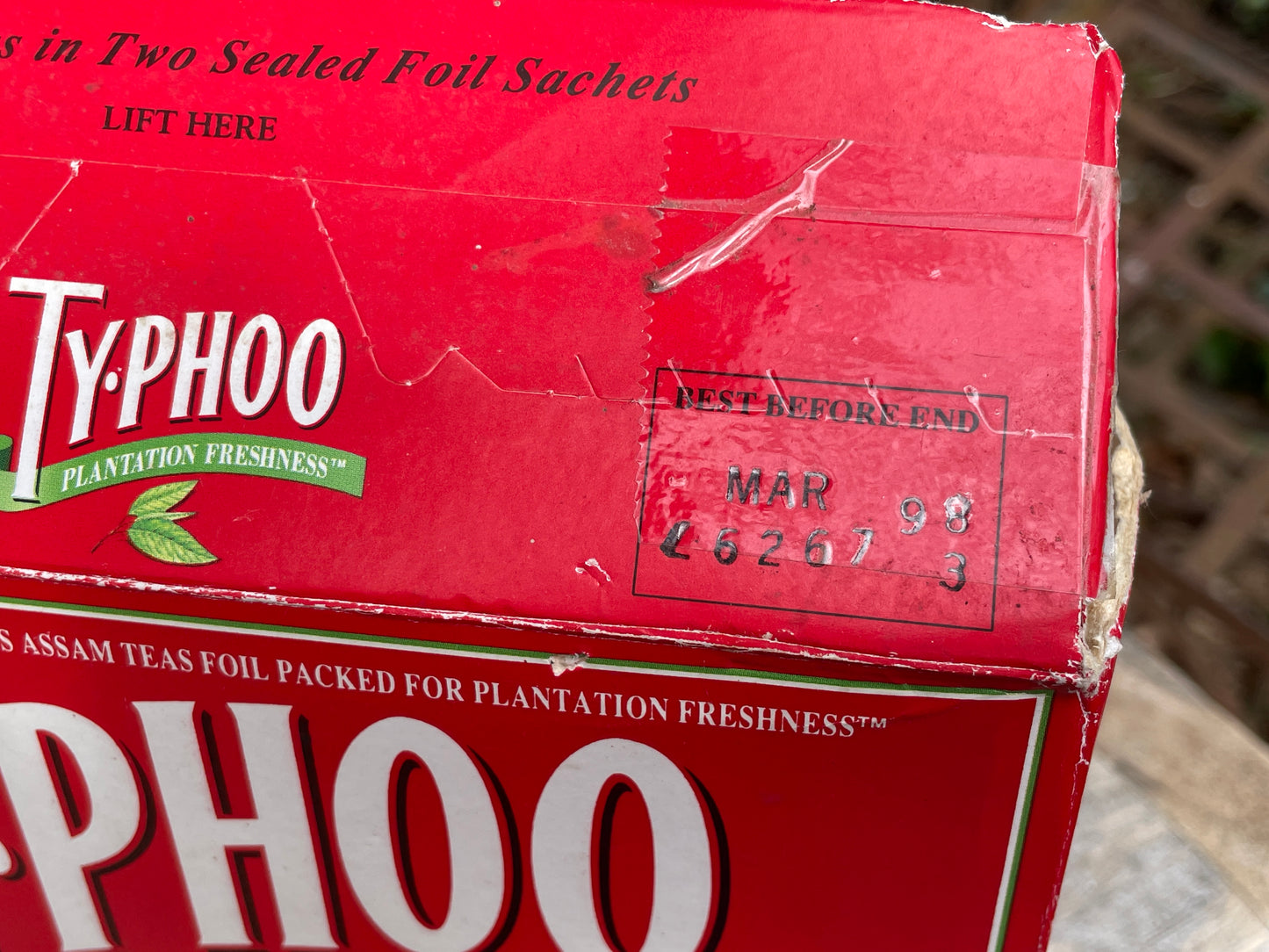 Original Wallace and Gromit Typhoo tea boxed characters 1998