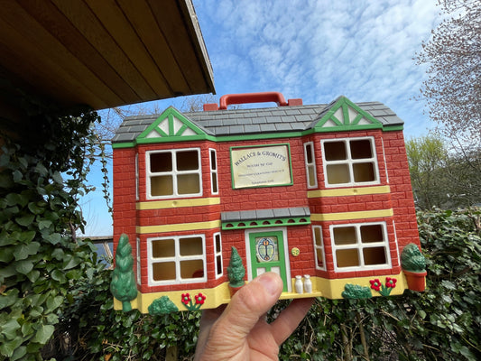 Original vintage Wallace and Gromit Wash 'n' Go Window Cleaning Service playhouse 1990's