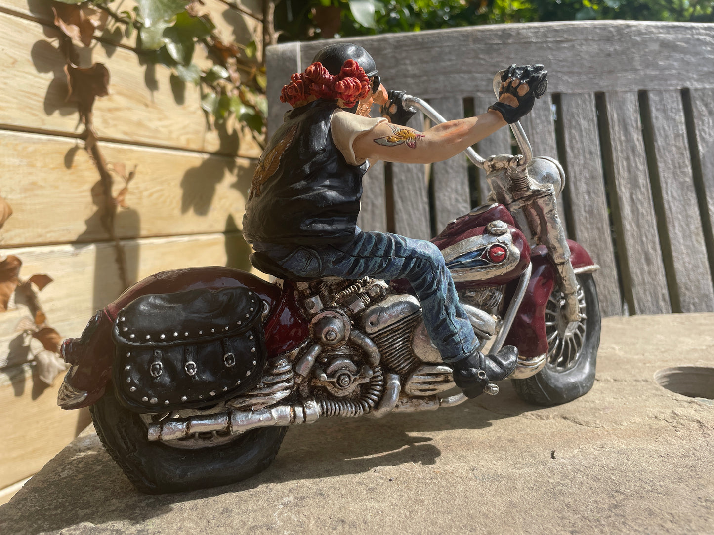 Guillermo Forchino “The Motorbike” Sculpture – Comic Art Figurine – 1980s Design – 25cm Long – Excellent Condition