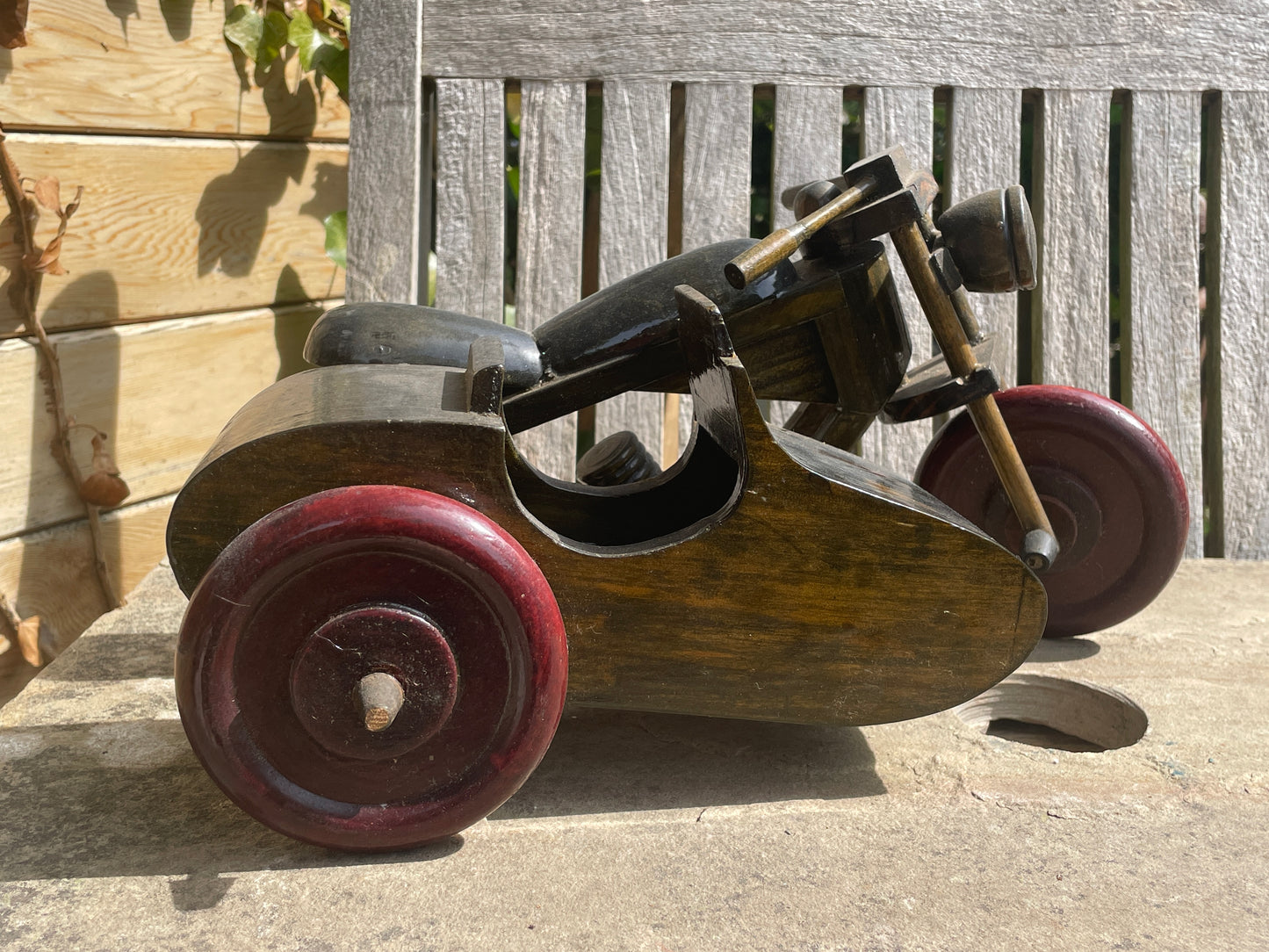 Handmade Wooden Motorbike with Sidecar – Tienshan CJM2120 - 31cm long
