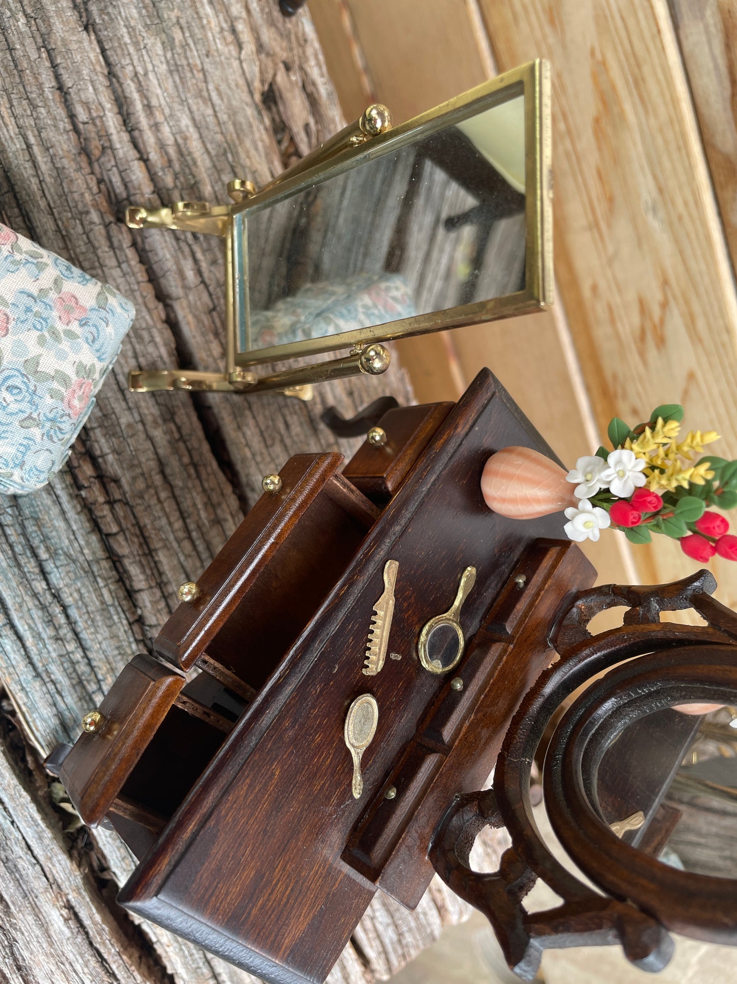 Vintage Dolls House Bedroom Set – Wooden Furniture – 1:12 Scale – Bed, Wardrobe, Vanity, Mirror & Accessories