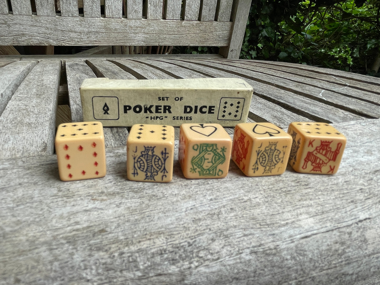 Vintage Poker Dice Set – HPG Series – Boxed – Faux Bakelite Style – 1950s–60s Game Night Collectible