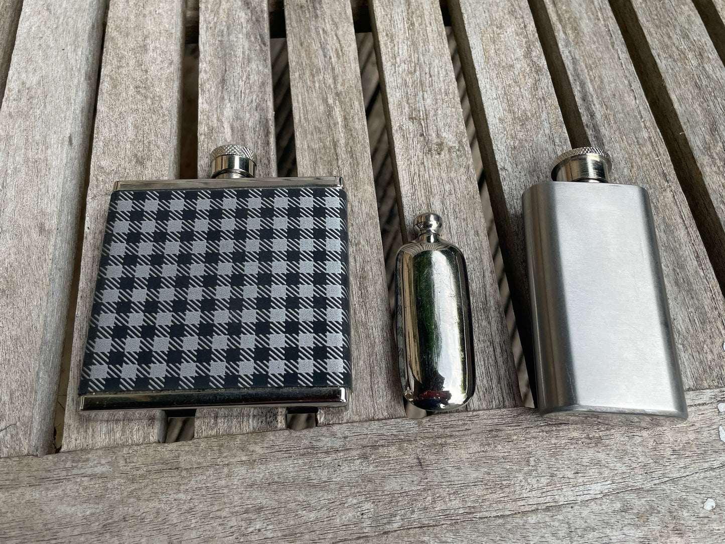 Set of 3 Mini Hip Flasks – Stainless Steel & Patterned – 1.7oz Travel Flasks – Retro Barware