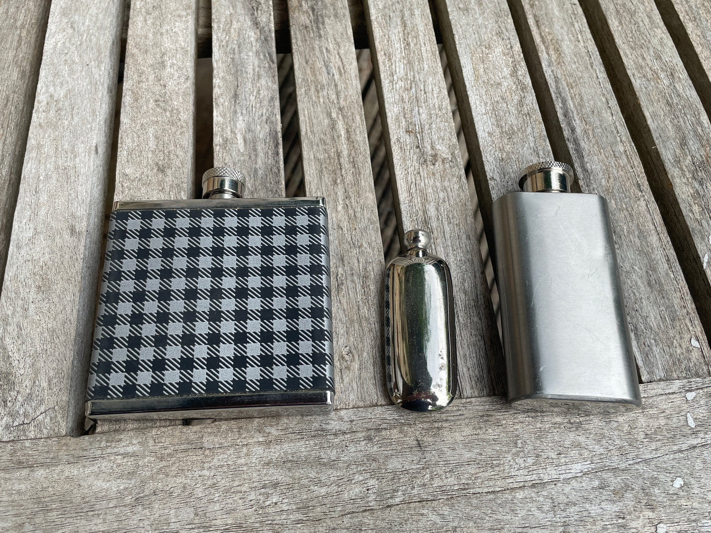 Set of 3 Mini Hip Flasks – Stainless Steel & Patterned – 1.7oz Travel Flasks – Retro Barware