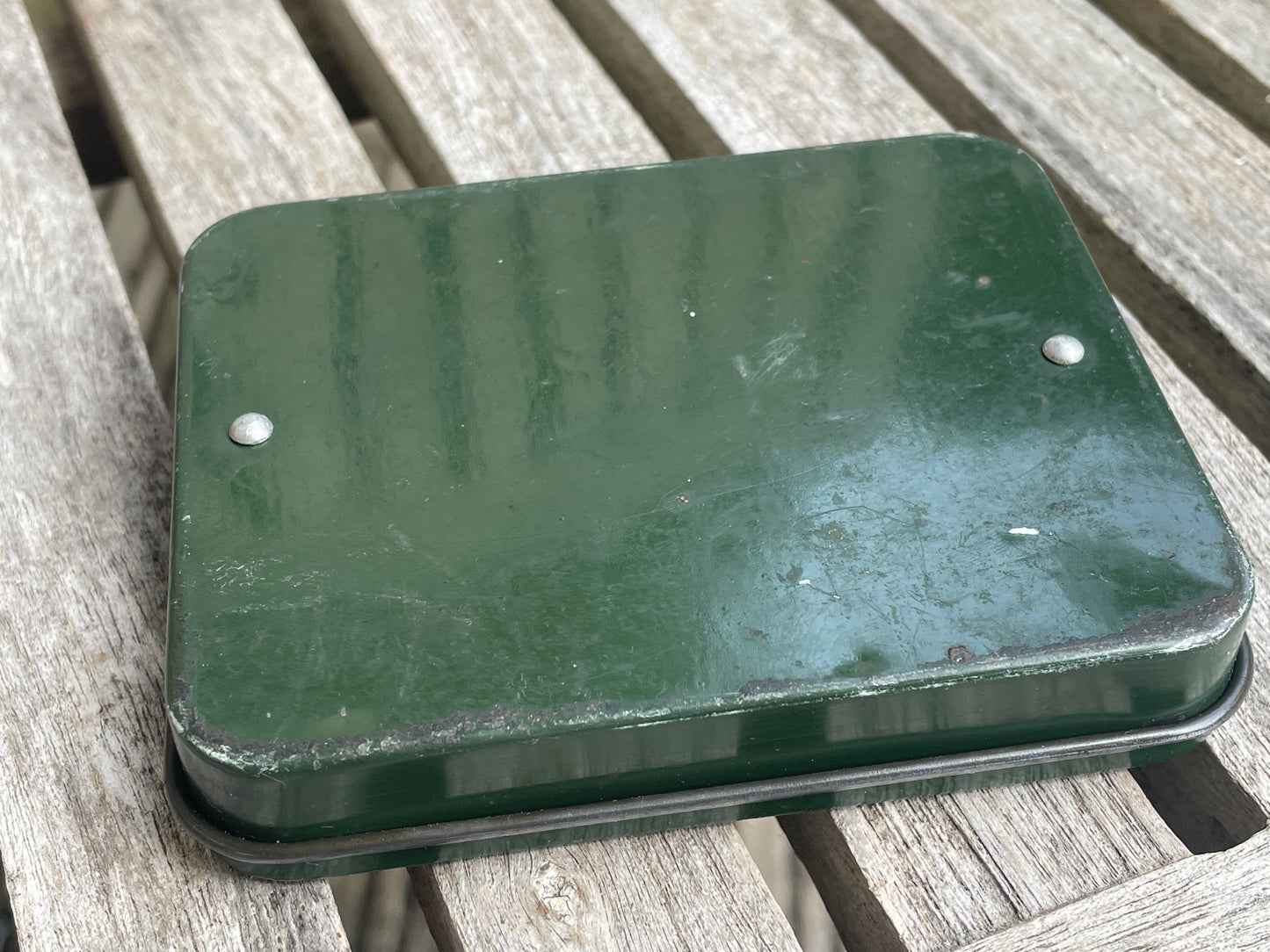 Vintage Richard Wheatley Loch Leven Fly Box – Mid-Century Green Tin with Eyed Flies, Trout & Salmon Fly Fishing