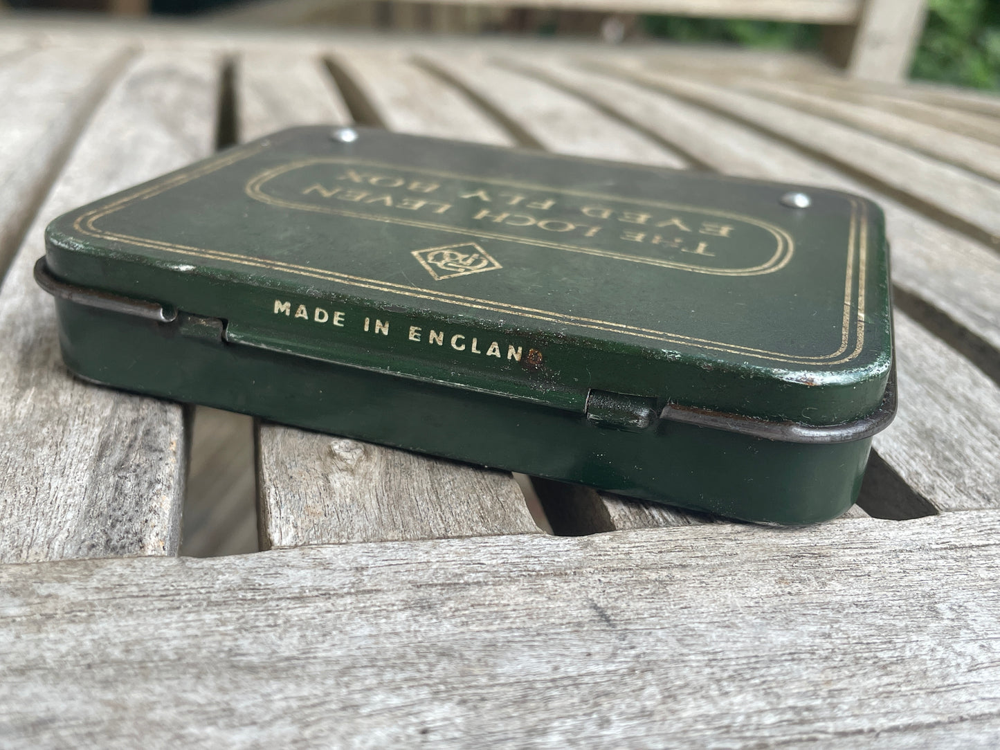 Vintage Richard Wheatley Loch Leven Fly Box – Mid-Century Green Tin with Eyed Flies, Trout & Salmon Fly Fishing