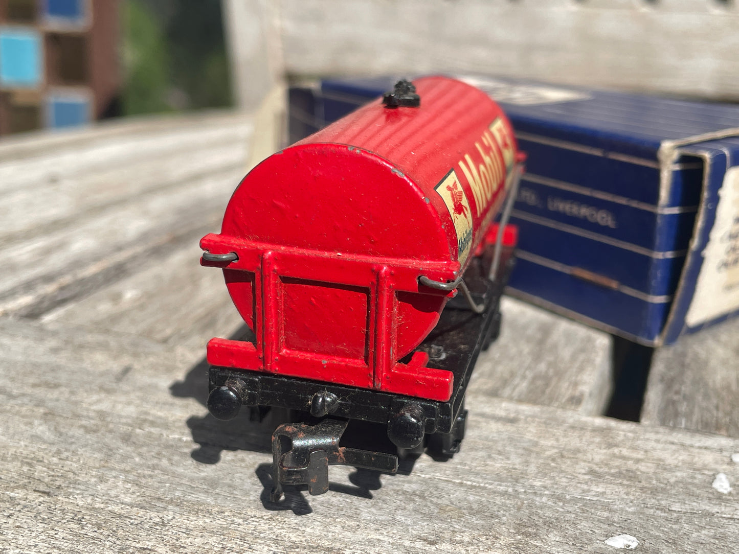 Vintage Hornby Dublo Mobilgas Tank Wagon D1 32084 | OO Gauge Boxed Model Train by Meccano Ltd