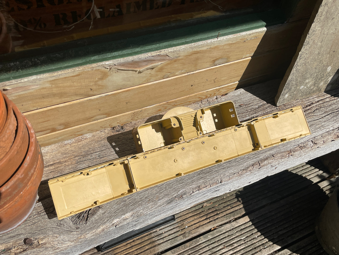 Vintage Hornby Dublo D1 Through Station with Box – Meccano Model Railway Accessory 1950s