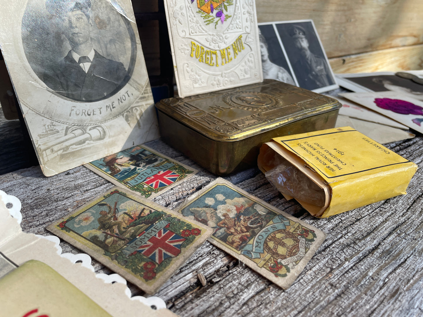 Rare WW1 1914 Princess Mary Christmas Tin with large contents collection