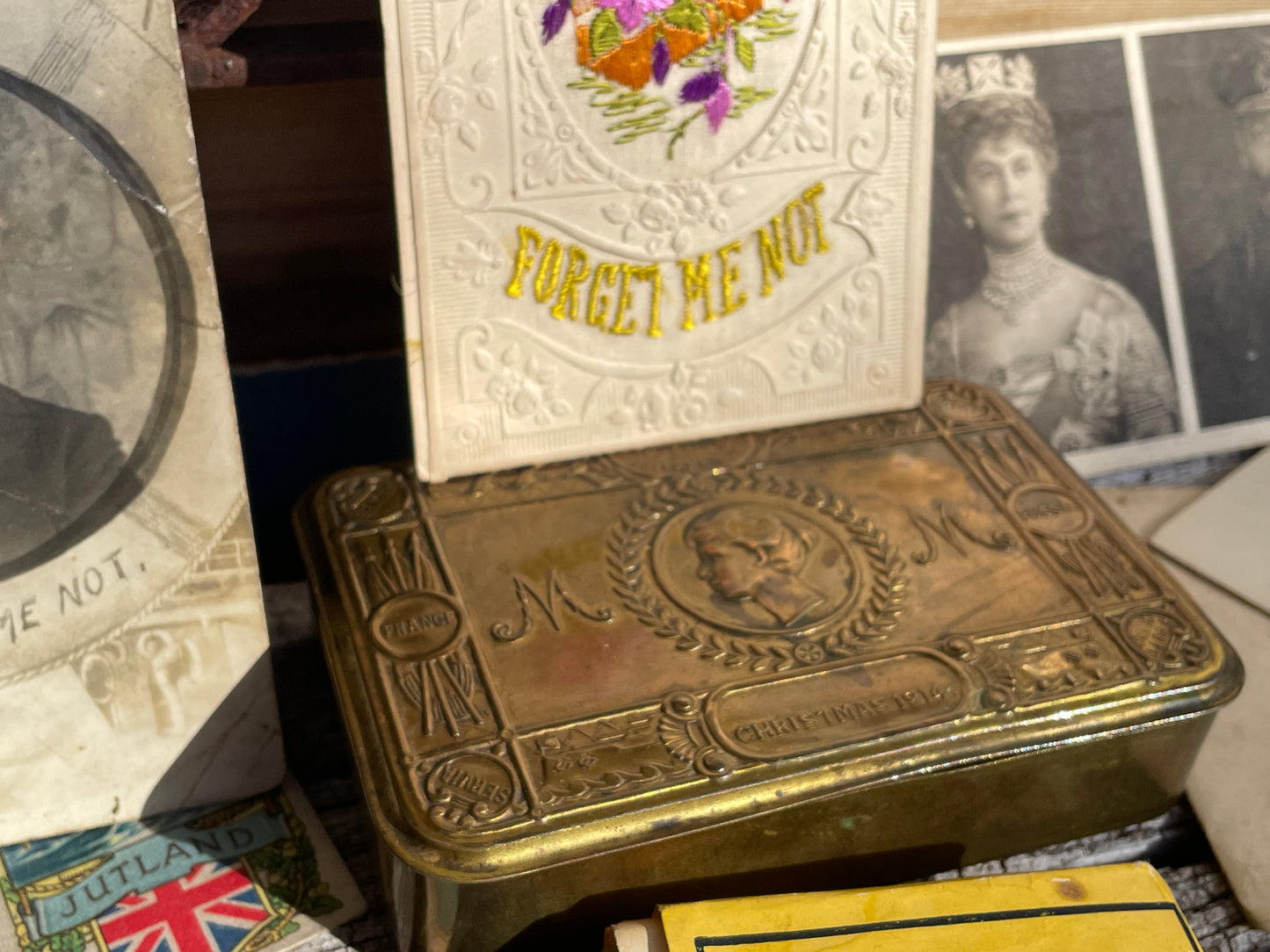 Rare WW1 1914 Princess Mary Christmas Tin with large contents collection