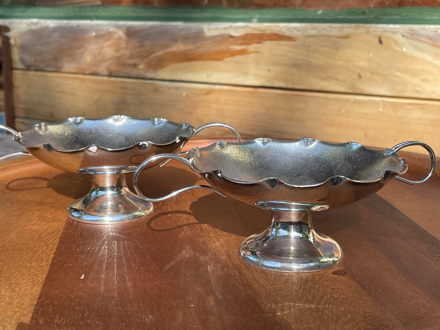 Pair of Chinese Export Silver Sweetmeat / Bonbon Dishes – Wang Hing, c.1900 – 177g