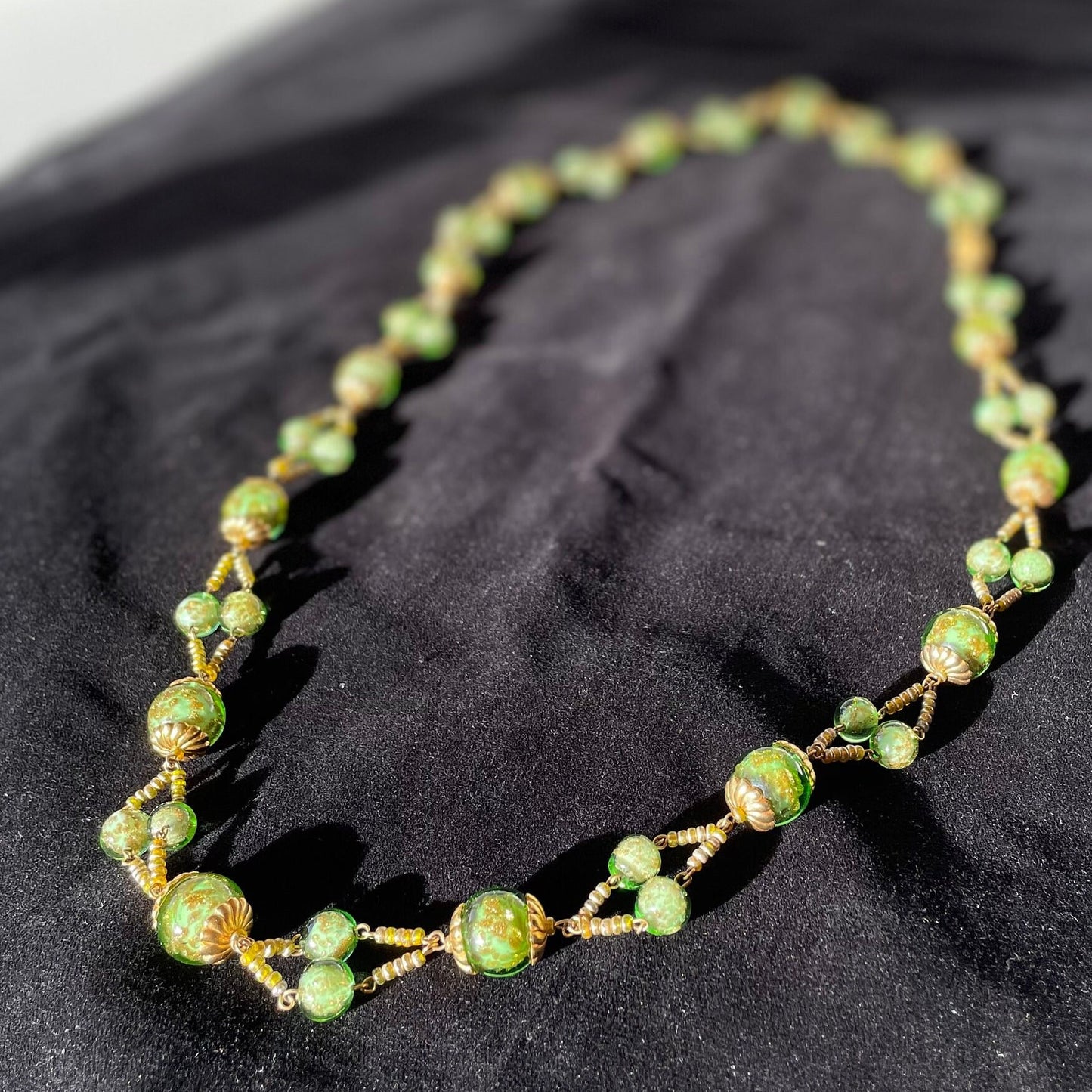 Late 20th-C Murano-style Green & Gold Foil Art Glass Bead Necklace, 74cm – Gilt Metal Caps, Venetian Lampwork Vintage