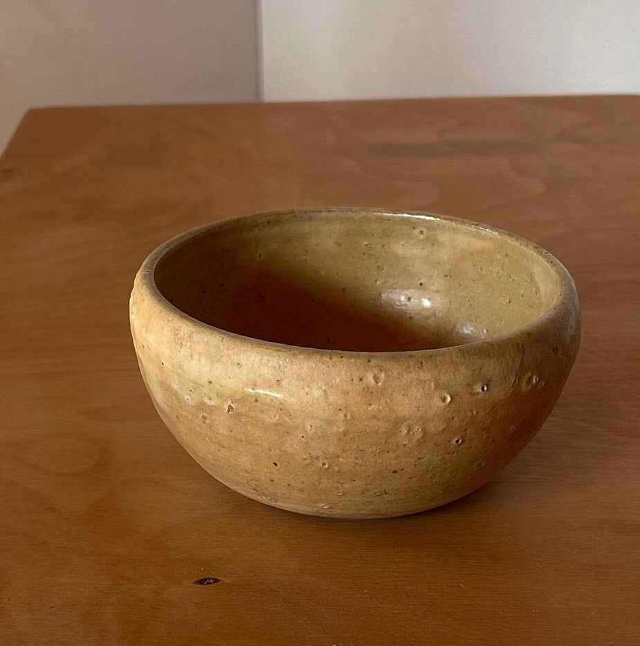Vintage Chinese Ochre Glazed Pottery Bowl, 8cm Rustic Stoneware Cup with Unglazed Foot, Early 20th Century Oriental Ceramic