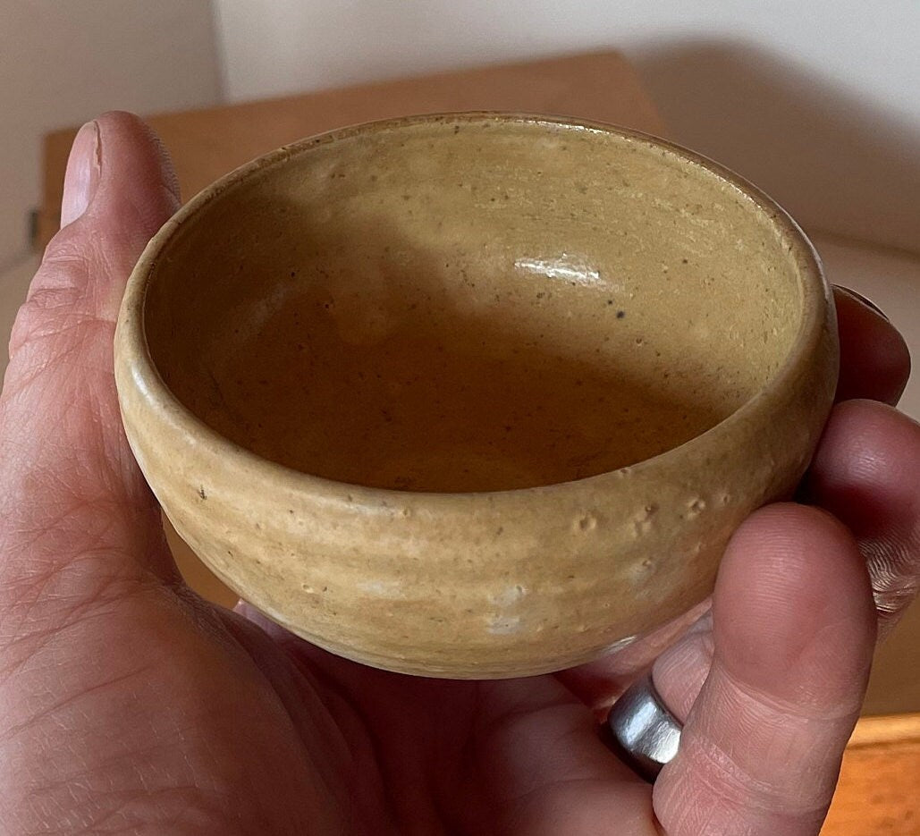 Vintage Chinese Ochre Glazed Pottery Bowl, 8cm Rustic Stoneware Cup with Unglazed Foot, Early 20th Century Oriental Ceramic