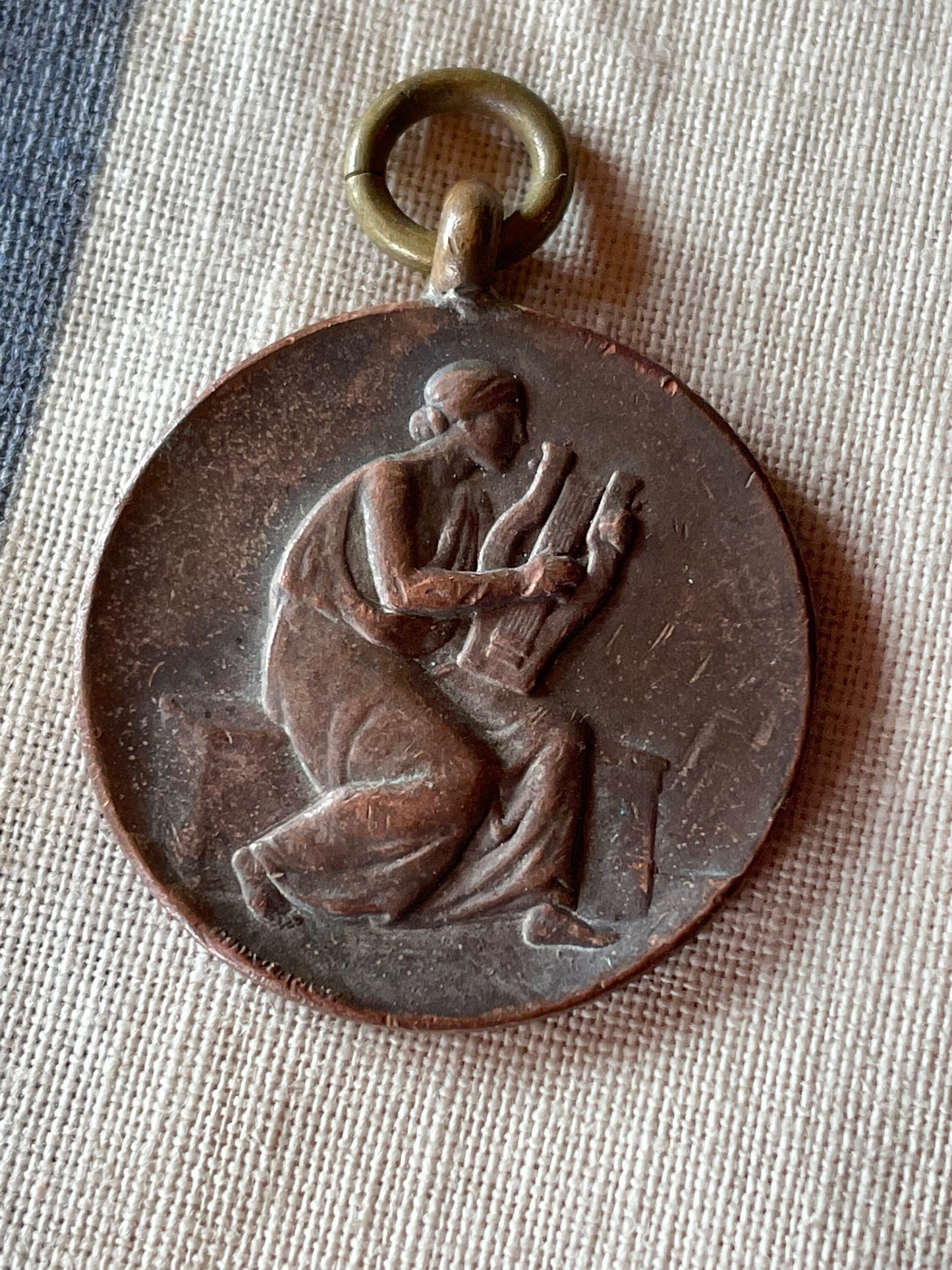 A Pendant Medallion Fob Awarded To L. Roberts in 1937 Launceston For Music 26mm Dia