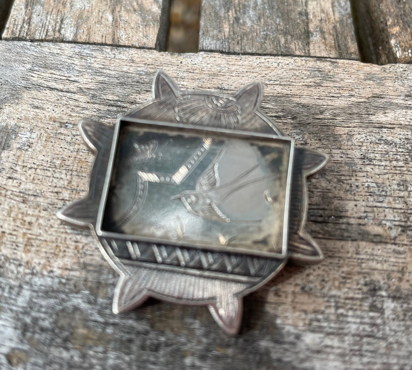 A Late Victorian White Metal Aesthetic Locket Brooch With Glass Locket Rear 37mm Diameter
