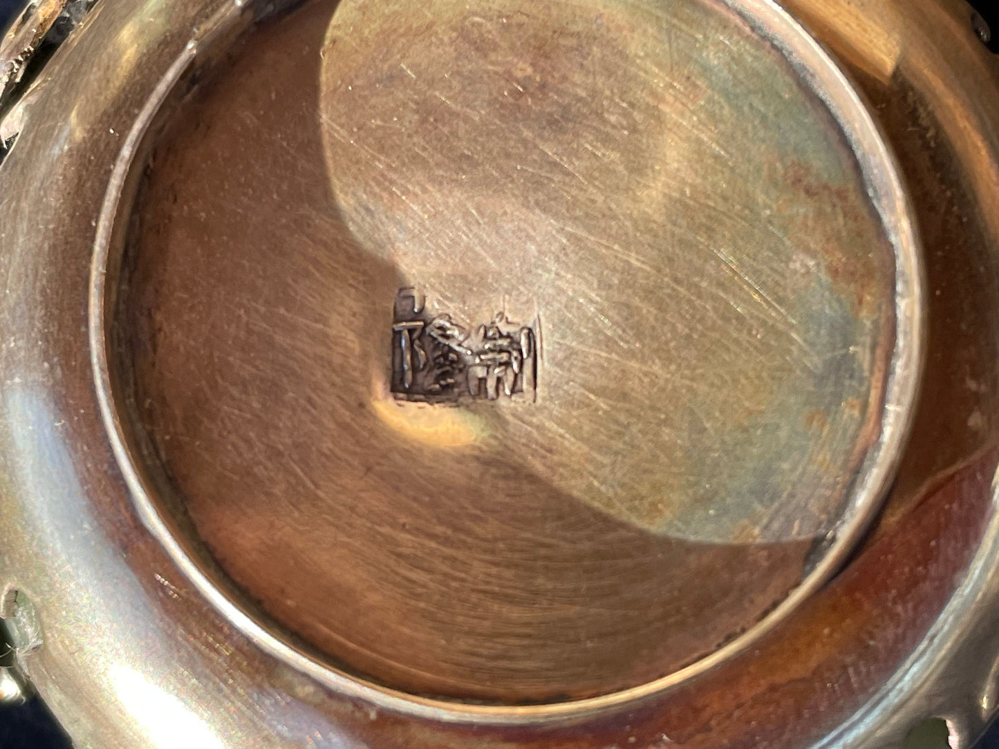 A Green Hardstone Incense Burner With White Metal Mounts 5cm Tall
