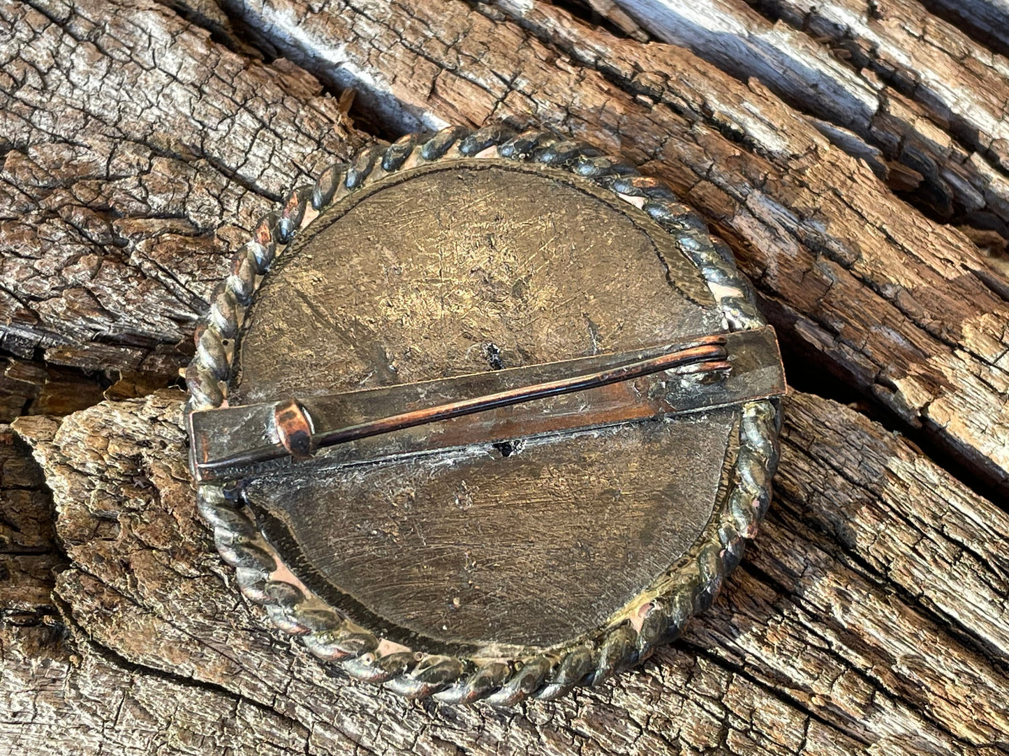 1953 Queen Elizabeth II Coronation Medalet Brooch – ER Copper Coin in Rope-Edge Brass Mount, Vintage Royal Souvenir Pin