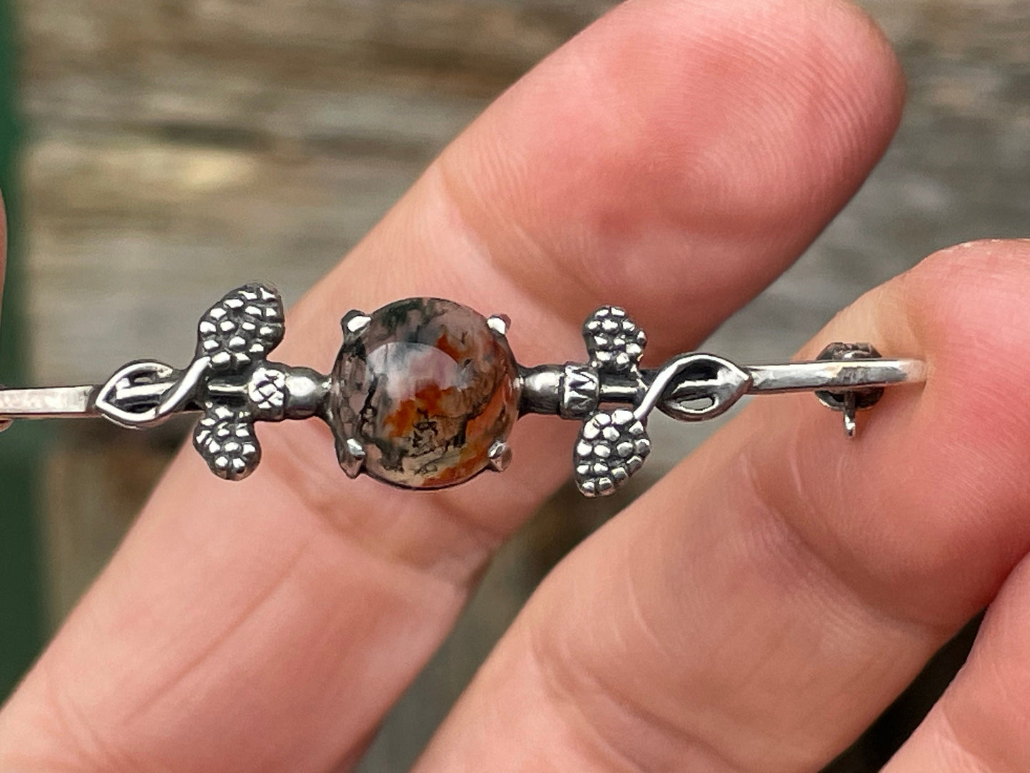 An Early 20th Century Silver Scottish Moss Agate Bar Brooch 5.5cm Long