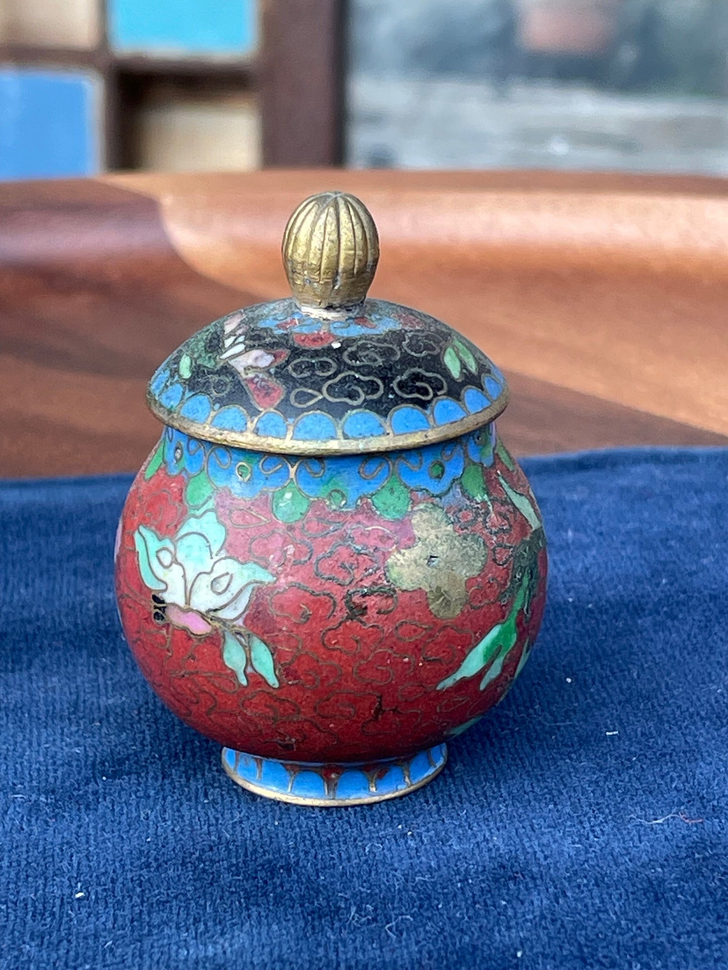 A Miniature Cloisonne Pot/Urn With Floral Design 5cm Tall