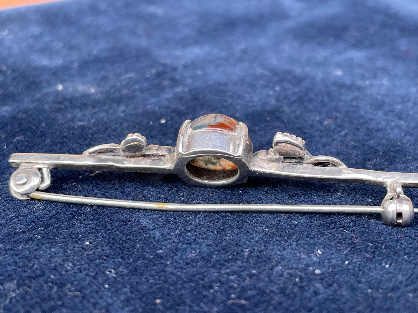 An Early 20th Century Silver Scottish Moss Agate Bar Brooch 5.5cm Long