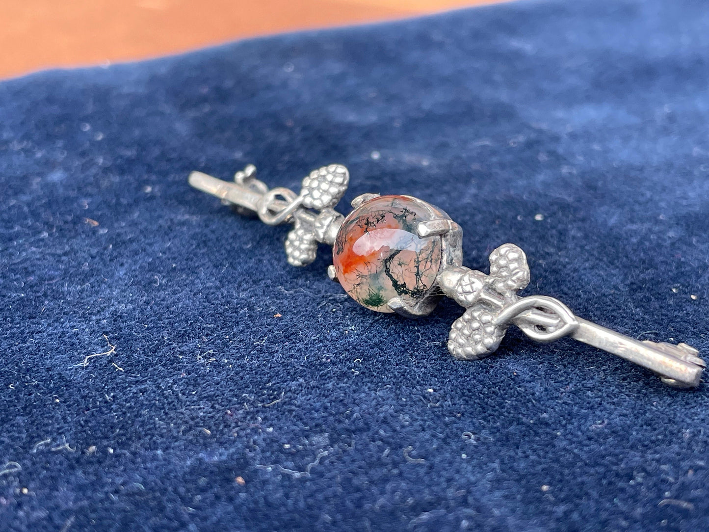 An Early 20th Century Silver Scottish Moss Agate Bar Brooch 5.5cm Long