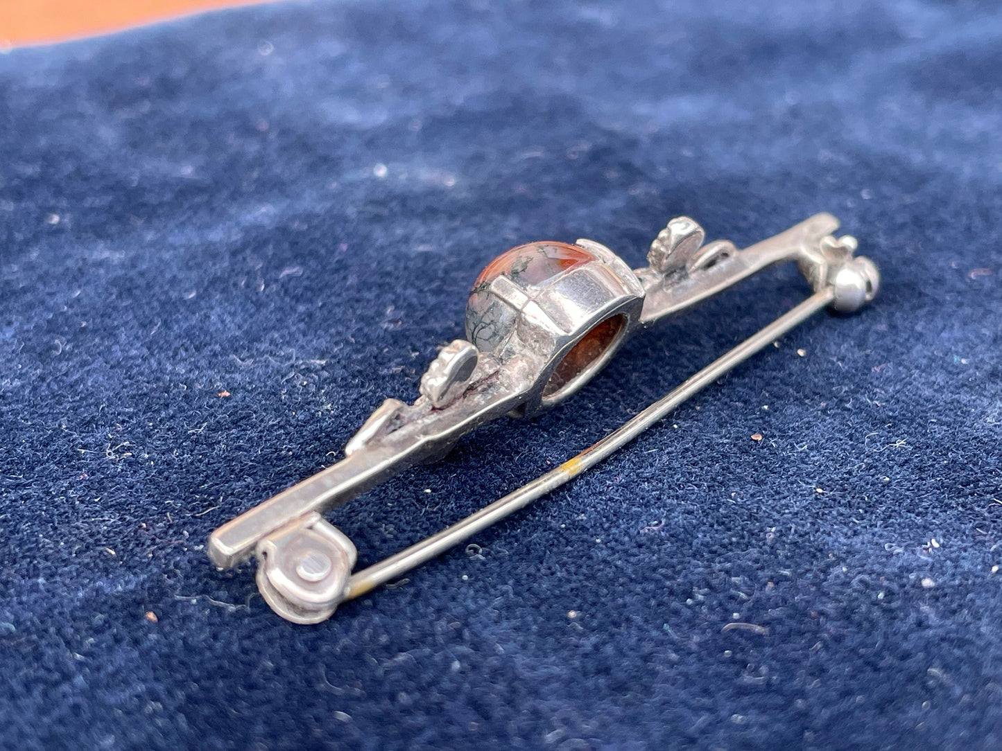 An Early 20th Century Silver Scottish Moss Agate Bar Brooch 5.5cm Long