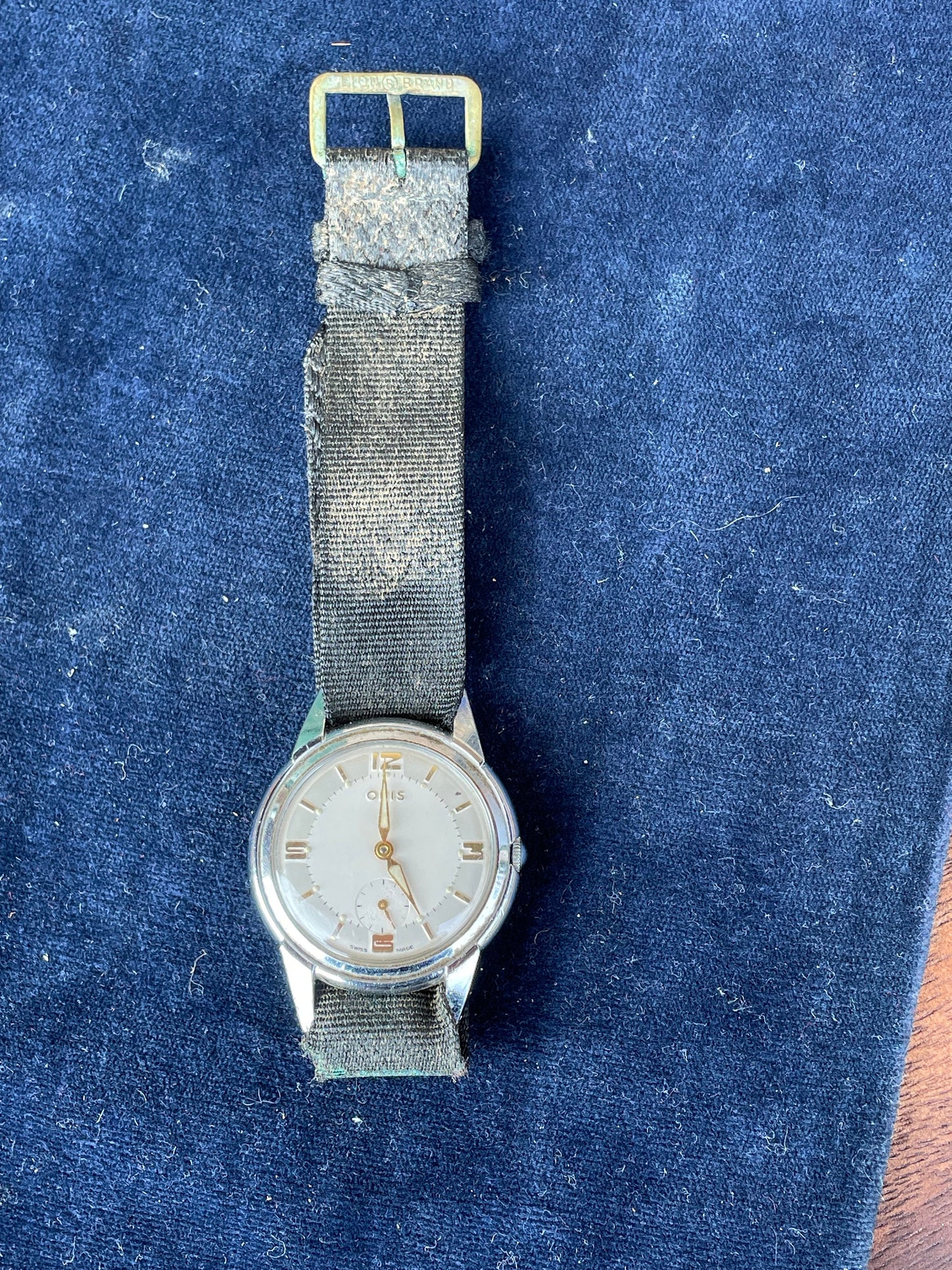A Working Vintage Swiss Made Seven Jewel Cal. 391 Oris Wristwatch 33mm Diameter Face c1960's