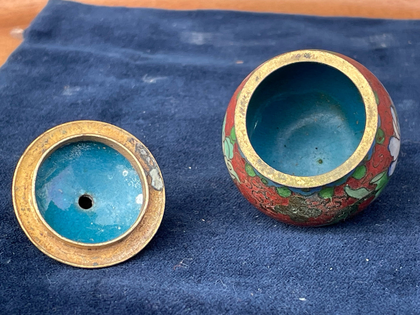 A Miniature Cloisonne Pot/Urn With Floral Design 5cm Tall