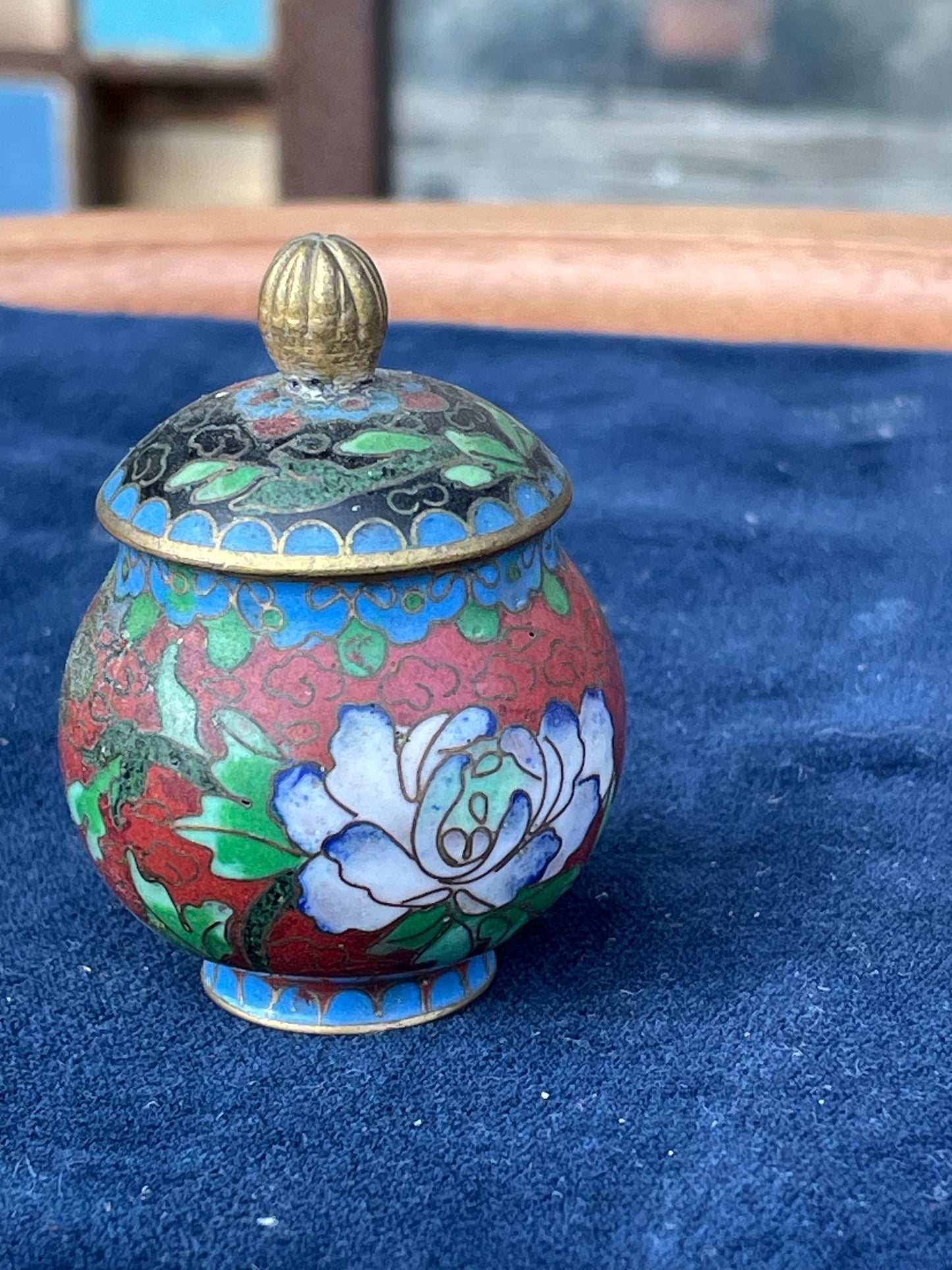 A Miniature Cloisonne Pot/Urn With Floral Design 5cm Tall