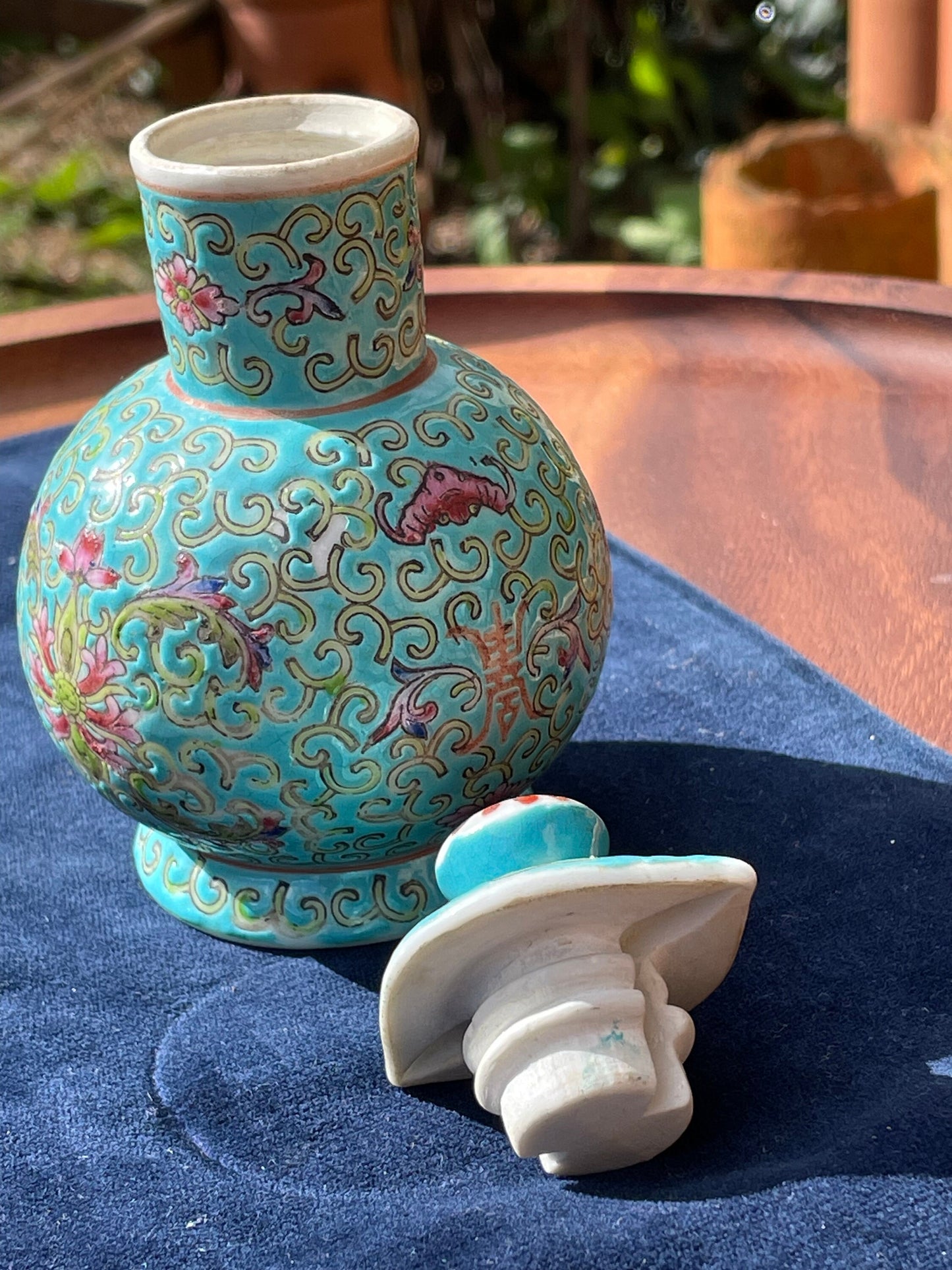 A vintage Chinese ceramic soy sauce jar - 12cm tall