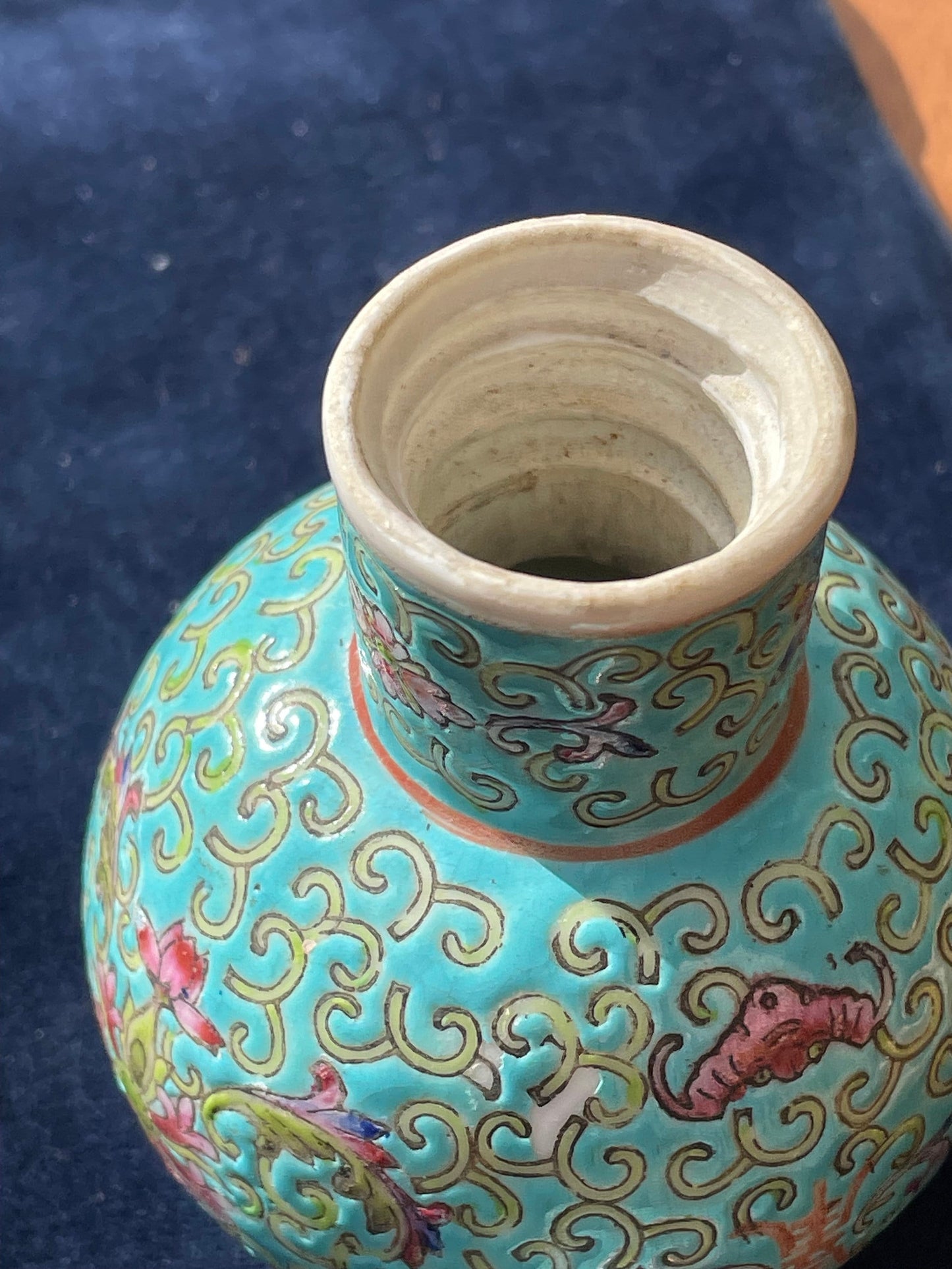 A vintage Chinese ceramic soy sauce jar - 12cm tall