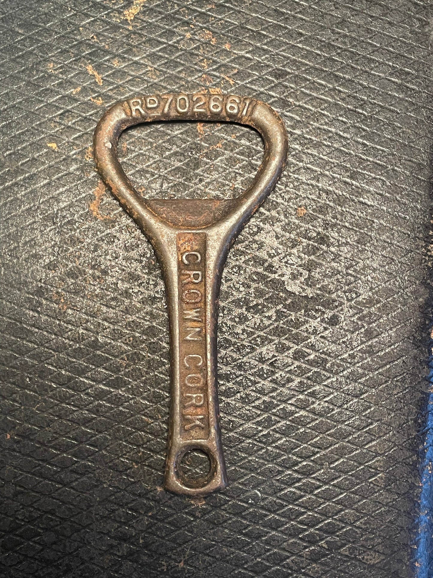 An original Crown Cork bottle opener Rd 702661 7.5cm long - 1920's