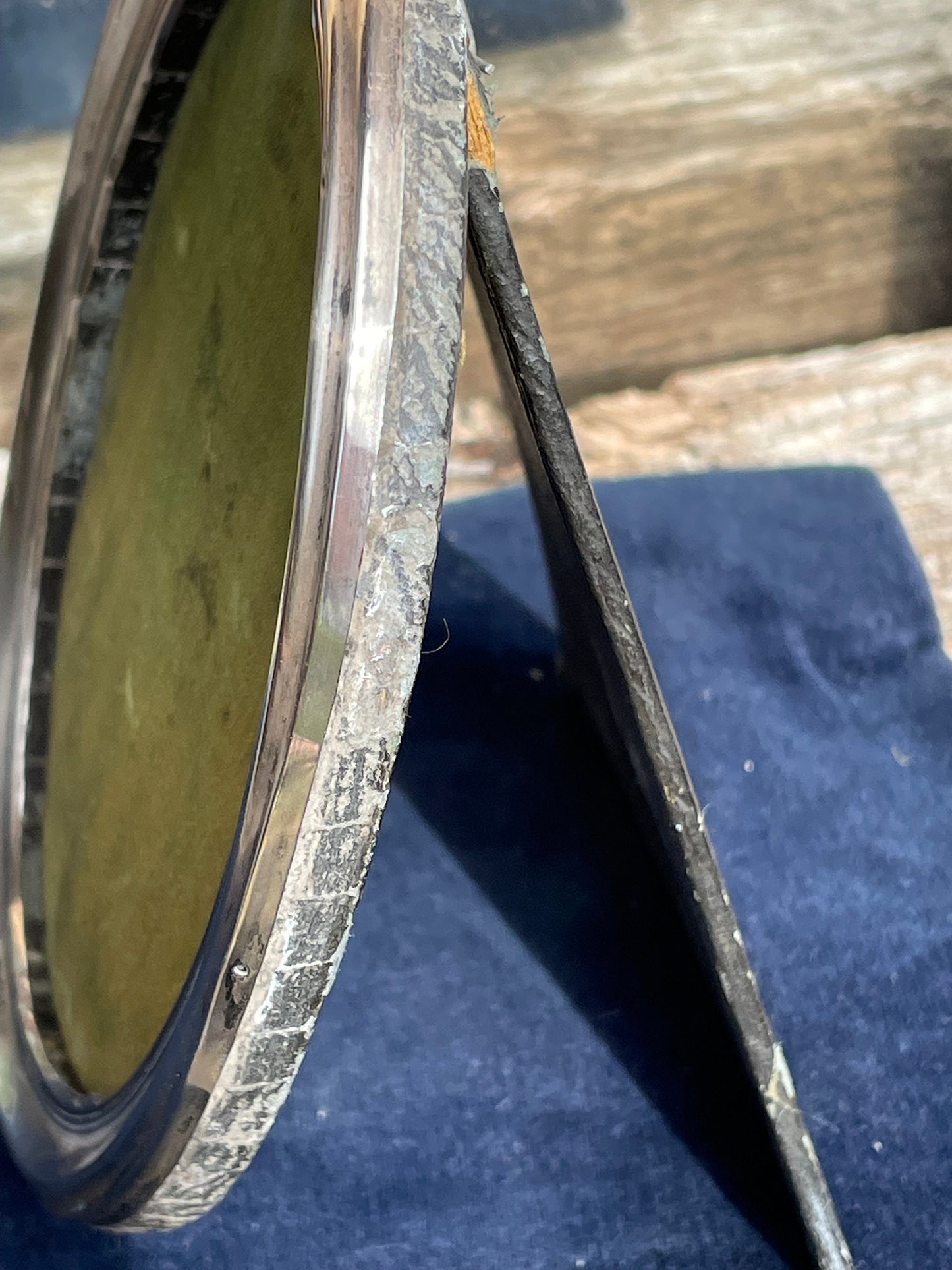 An Oval Sterling hallmarked silver photo frame by H. Matthews Birmingham 1916 - 15x11.5cm
