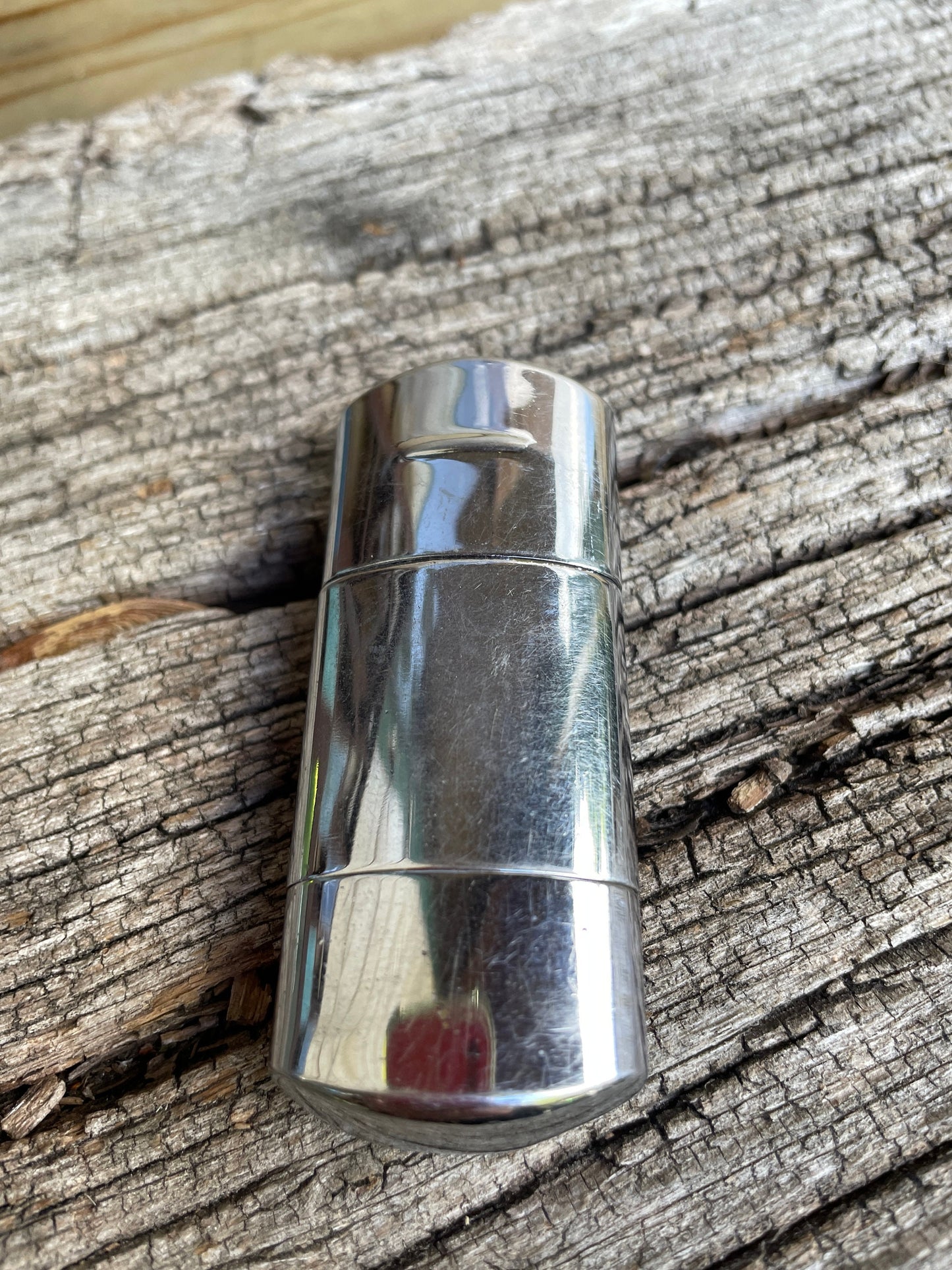 Vintage Tommy made in England fuel lighter 7cm long