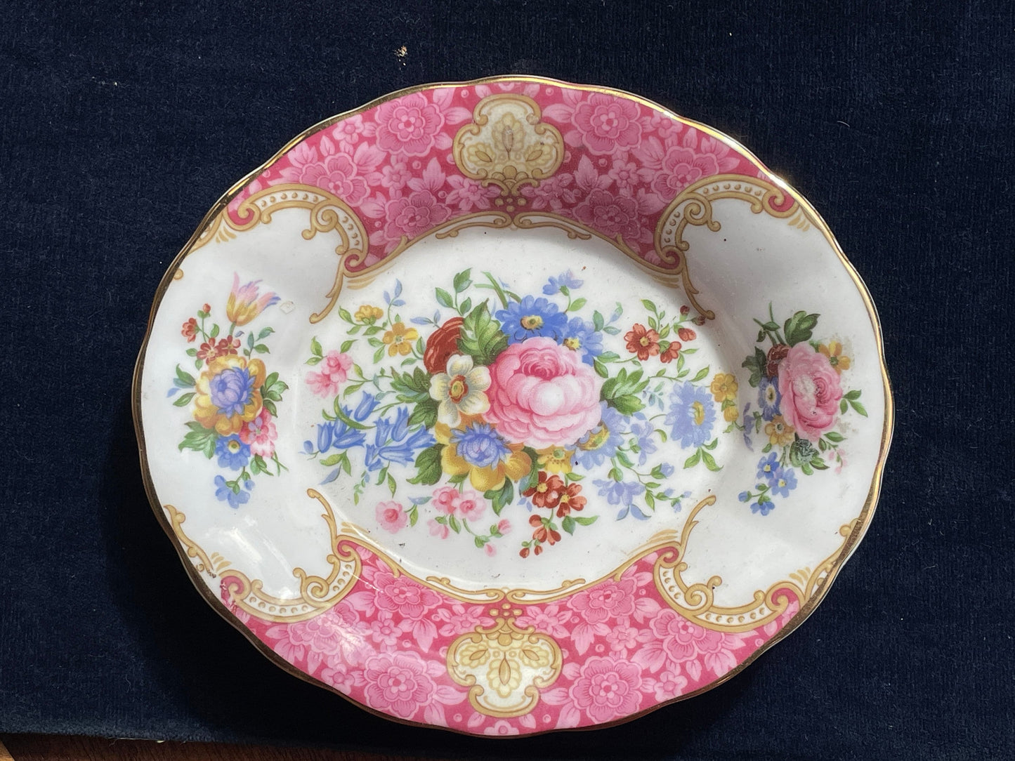 Vintage Royal Albert Lady Carlyle 1944 Oval trinket Dish Bone China, Made in England 13cm across