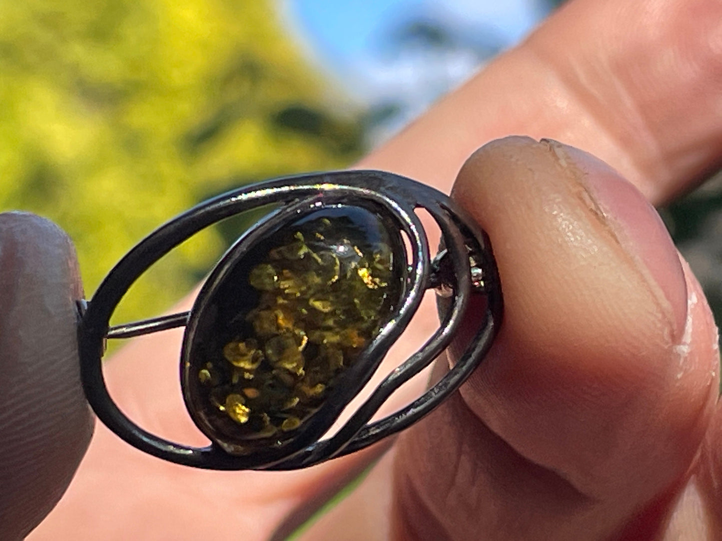 Vintage Silver Pressed Amber Brooch – Modernist Swirl, Tested Silver, Small 25mm Oval Cabochon, Mid-Century Scandinavian Style