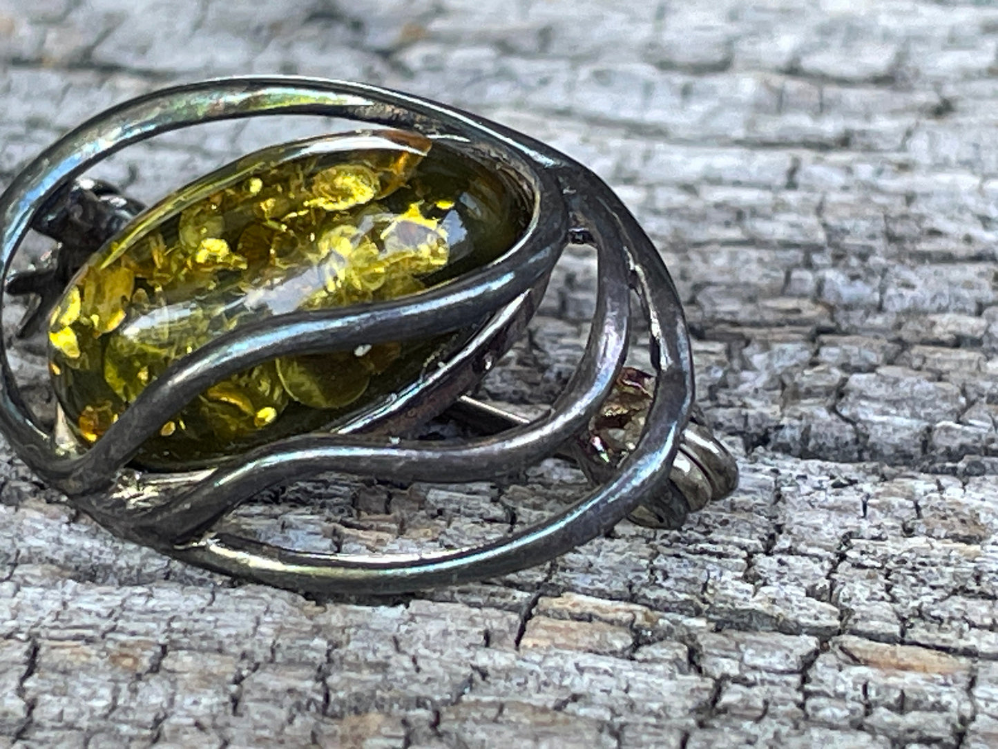 Vintage Silver Pressed Amber Brooch – Modernist Swirl, Tested Silver, Small 25mm Oval Cabochon, Mid-Century Scandinavian Style