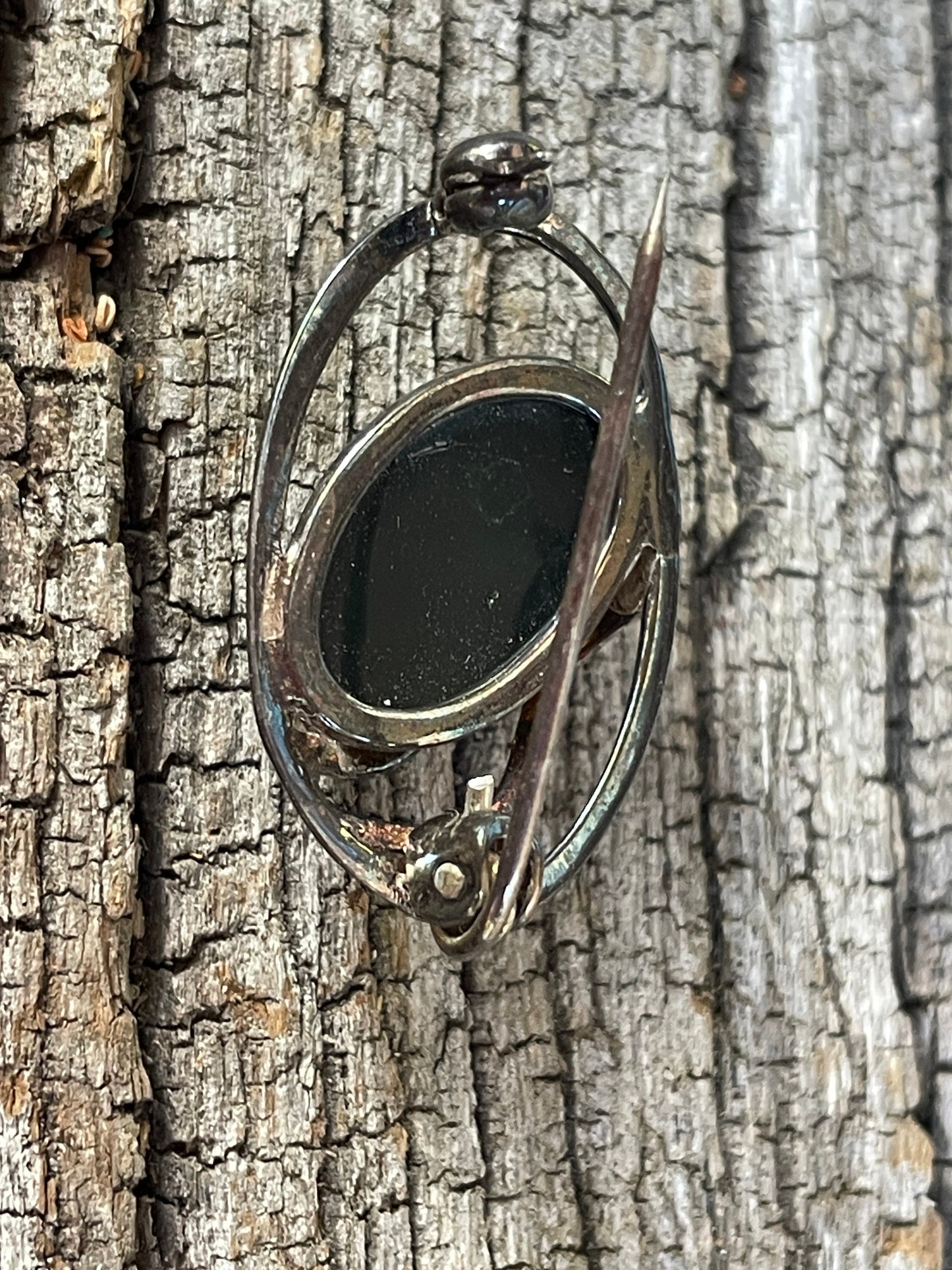 Vintage Silver Pressed Amber Brooch – Modernist Swirl, Tested Silver, Small 25mm Oval Cabochon, Mid-Century Scandinavian Style