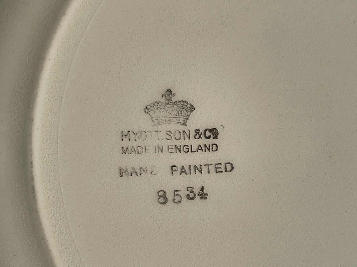 Myott Son & Co. hand painted feathered edge salad plate ref no. 8534